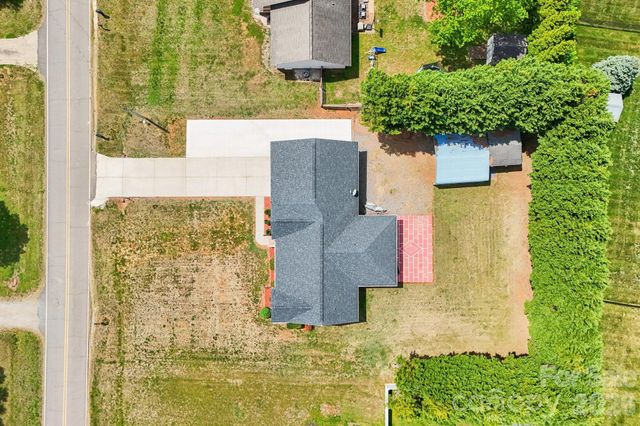 140 Clearview Road, Statesville, NC 28625