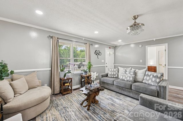 140 Clearview Road, Statesville, NC 28625