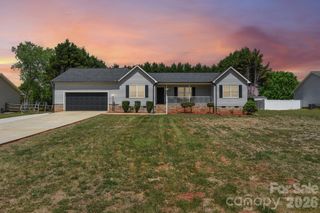 140 Clearview Road, Statesville, NC 28625