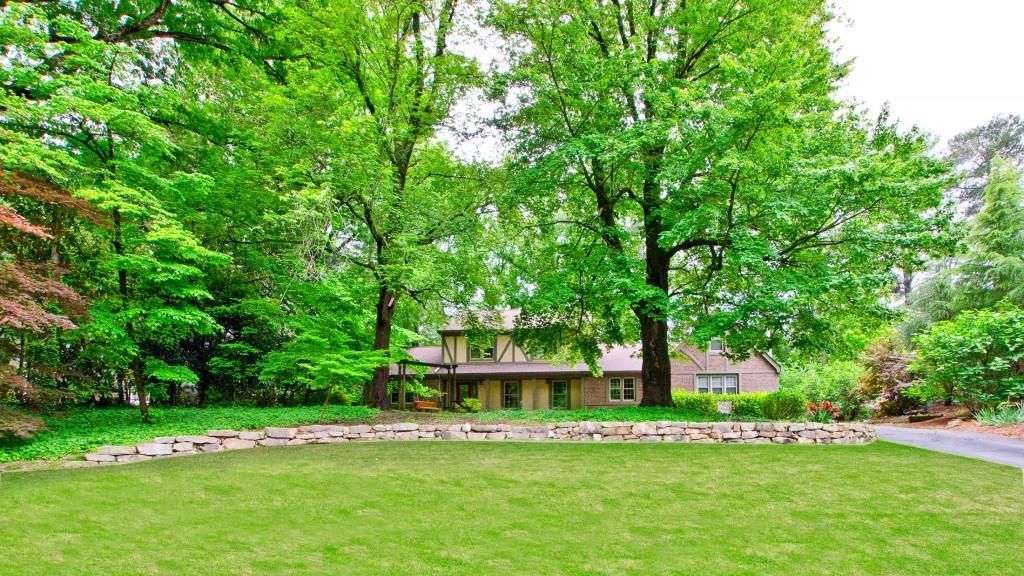 Image 1 of property listing at 2065 Renault Lane, Atlanta, GA 30345