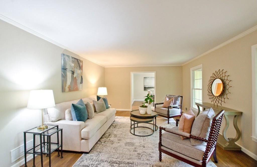Image 10 of property listing at 2065 Renault Lane, Atlanta, GA 30345