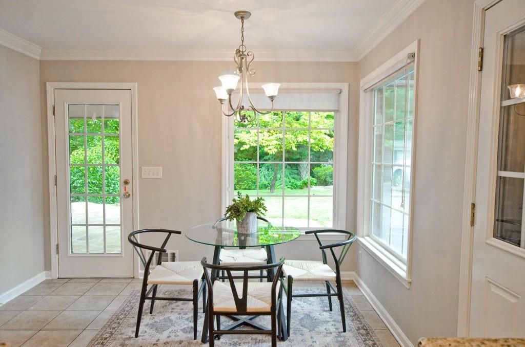 Image 16 of property listing at 2065 Renault Lane, Atlanta, GA 30345