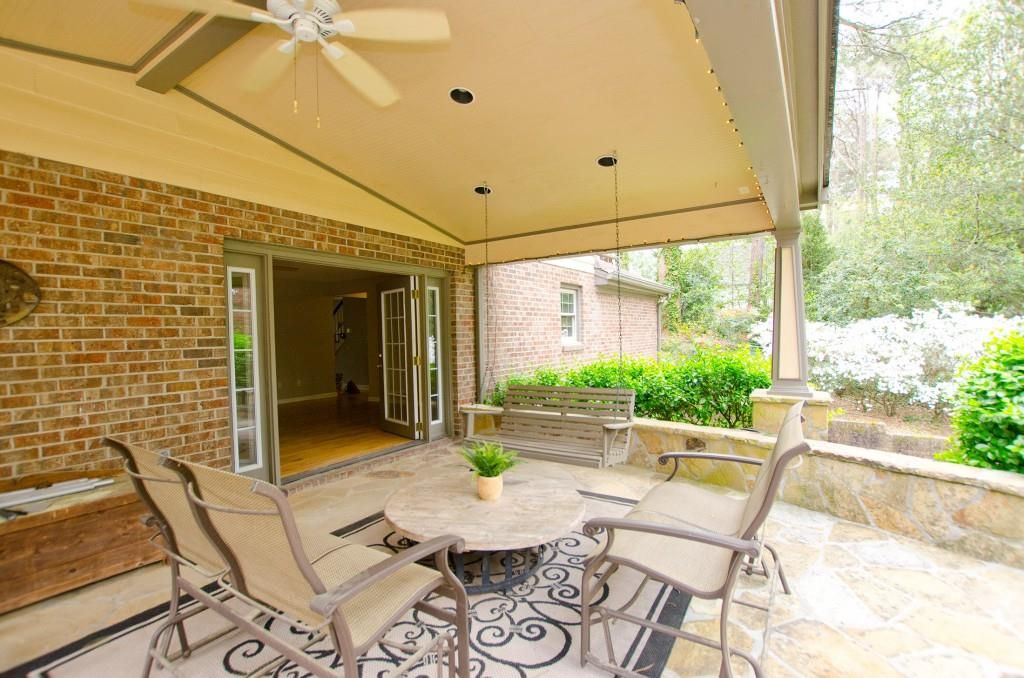 Image 17 of property listing at 2065 Renault Lane, Atlanta, GA 30345