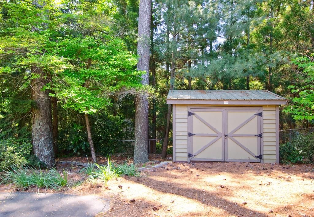 Image 45 of property listing at 2065 Renault Lane, Atlanta, GA 30345