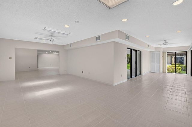 21877 Arriba Real, Boca Raton, FL 33433