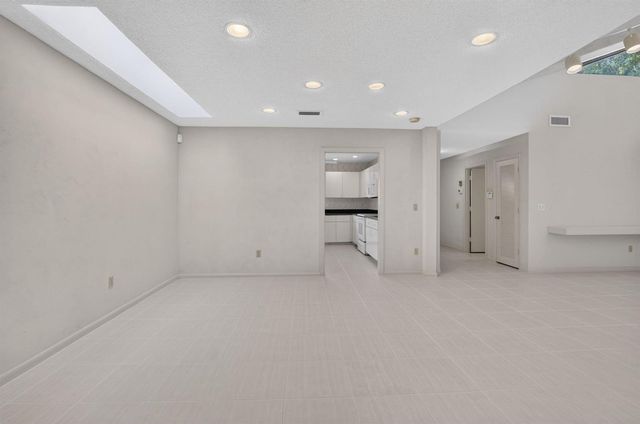 21877 Arriba Real, Boca Raton, FL 33433