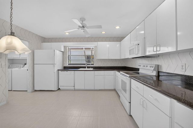 21877 Arriba Real, Boca Raton, FL 33433