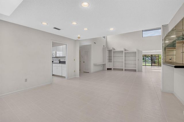 21877 Arriba Real, Boca Raton, FL 33433