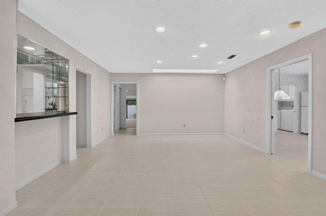 21877 Arriba Real, Boca Raton, FL 33433