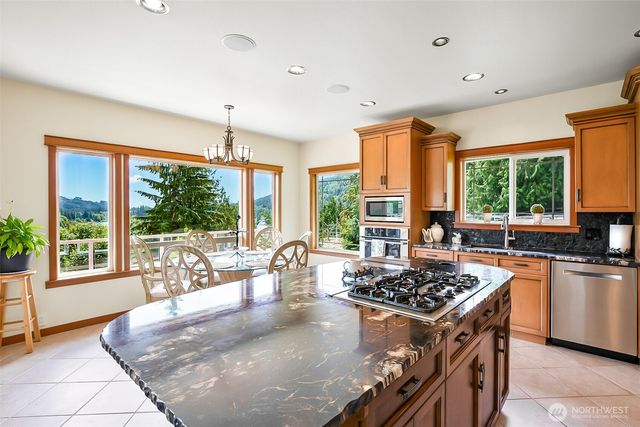 23738 Carlson Place, Mount Vernon, WA 98274