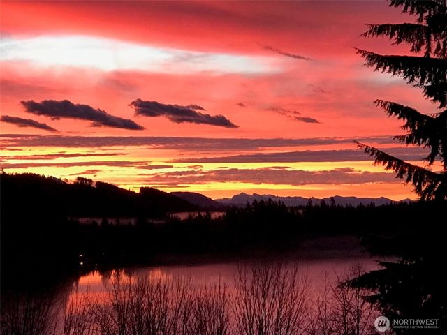 23738 Carlson Place, Mount Vernon, WA 98274