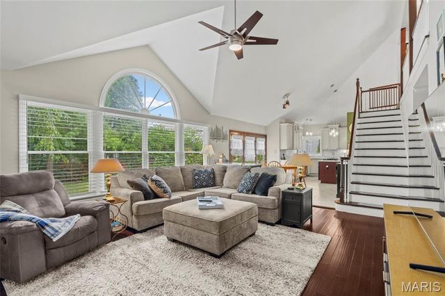 484 Saint Thomas Isle Lane, Wildwood, MO 63040