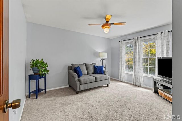 484 Saint Thomas Isle Lane, Wildwood, MO 63040