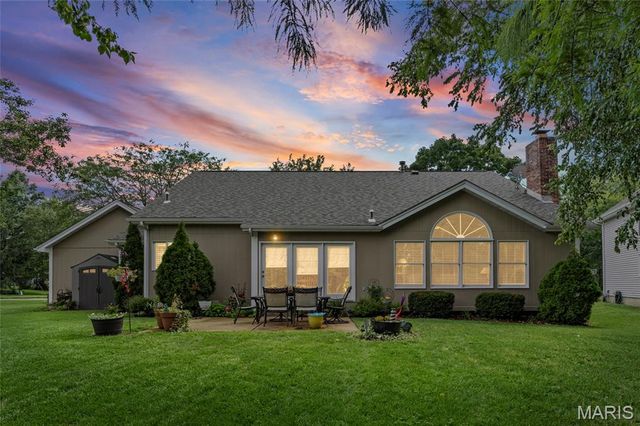 484 Saint Thomas Isle Lane, Wildwood, MO 63040