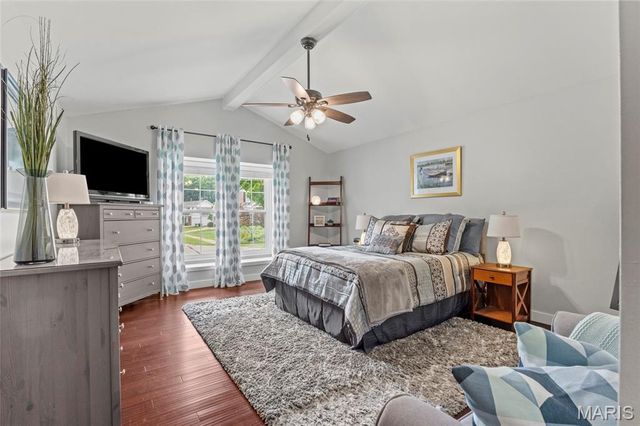 484 Saint Thomas Isle Lane, Wildwood, MO 63040