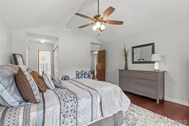 484 Saint Thomas Isle Lane, Wildwood, MO 63040