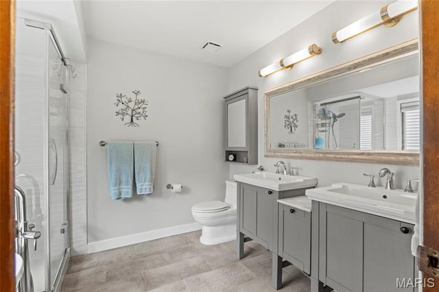 484 Saint Thomas Isle Lane, Wildwood, MO 63040