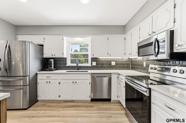 317 S 129Th Street, Omaha, NE 68154