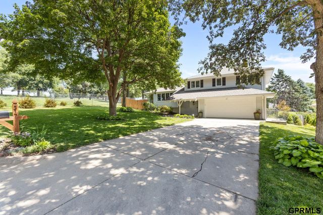 317 S 129Th Street, Omaha, NE 68154