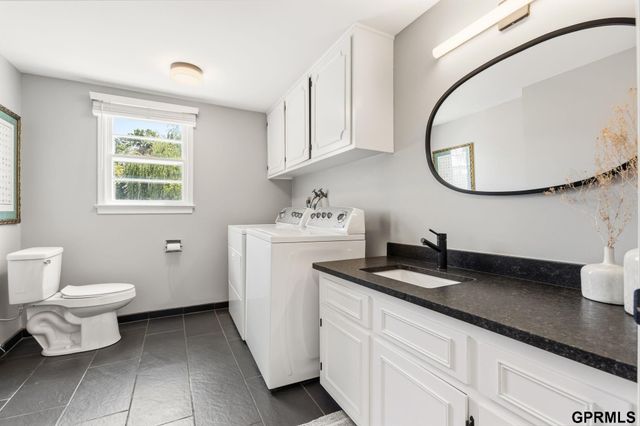 317 S 129Th Street, Omaha, NE 68154