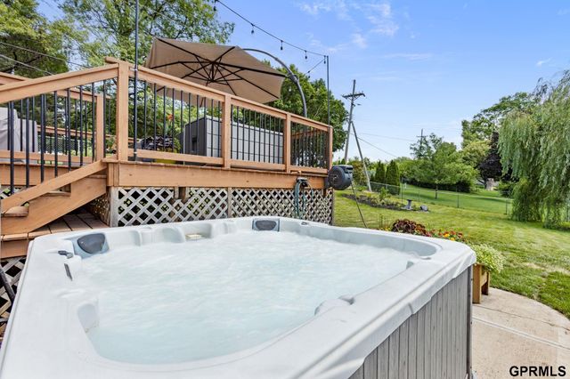 317 S 129Th Street, Omaha, NE 68154