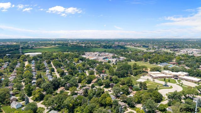 317 S 129Th Street, Omaha, NE 68154