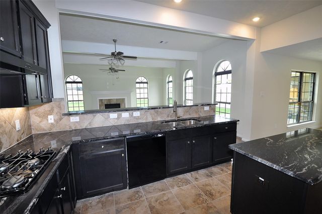 3708 Pedregal Road, League City, TX 77539