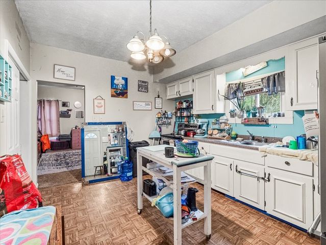 7641 Big Beaver Blvd, Big Beaver, PA 16157