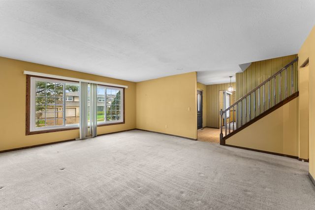 1321 Terrace Park Drive, Bettendorf, IA 52722