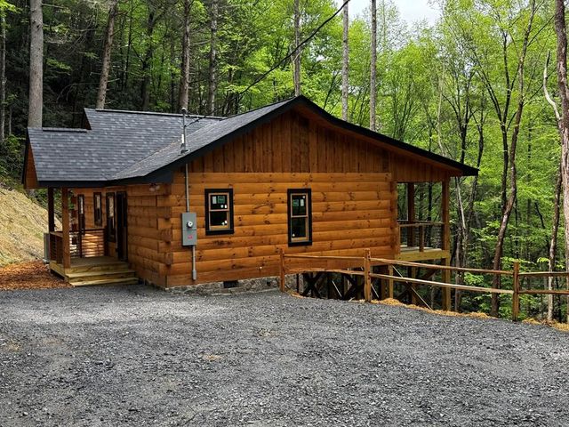 122 Laurel Creek Trail, Blue Ridge, GA 30513