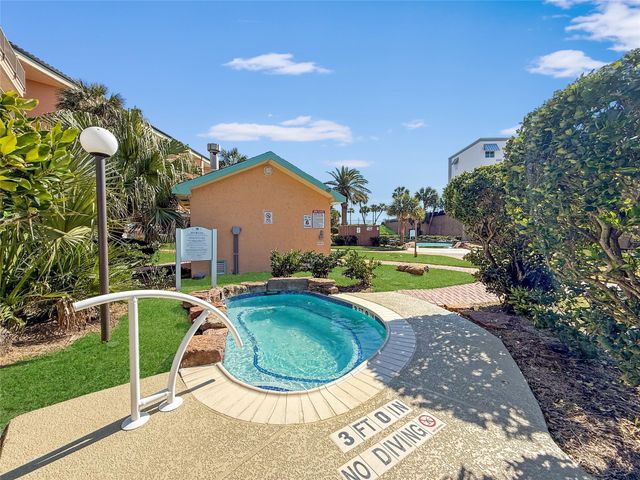 9520 Seawall Boulevard 329, Galveston, TX 77554