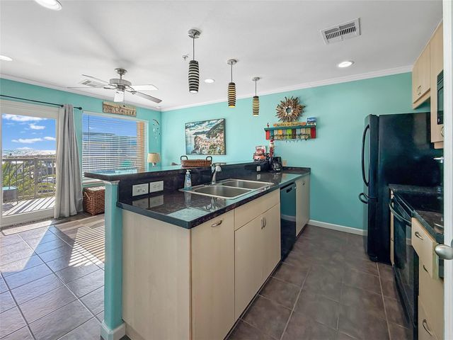 9520 Seawall Boulevard 329, Galveston, TX 77554