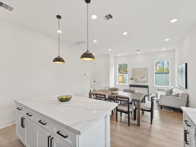 241 Rebecca Street A/B, Houston, TX 77022