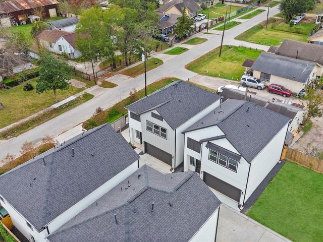 241 Rebecca Street A/B, Houston, TX 77022