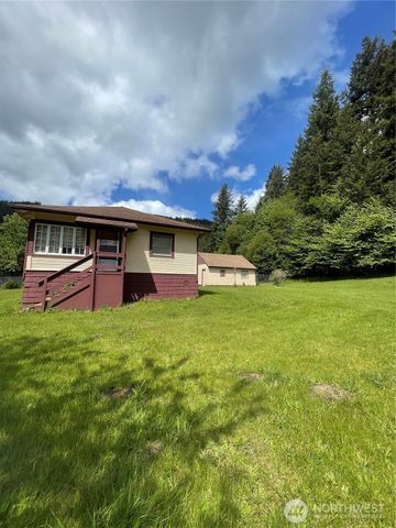 1204 Howard Street, Raymond, WA 98577