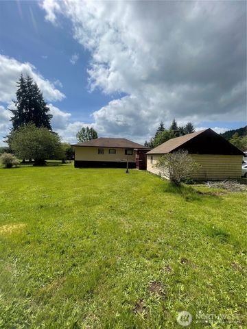 1204 Howard Street, Raymond, WA 98577