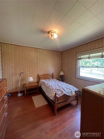 1204 Howard Street, Raymond, WA 98577