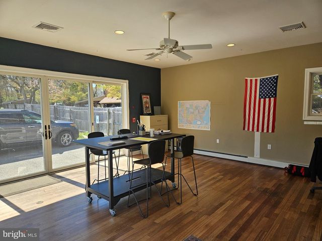 606 GERMANTOWN PIKE, Lafayette Hill, PA 19444