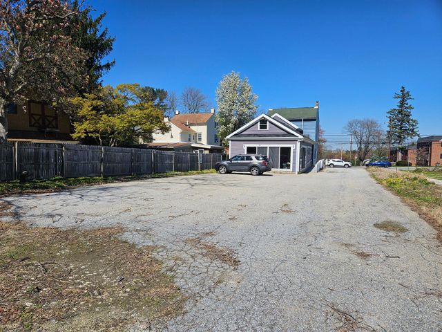606 GERMANTOWN PIKE, Lafayette Hill, PA 19444