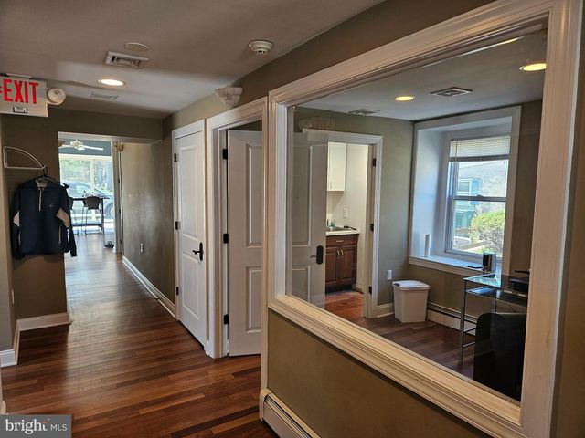 606 GERMANTOWN PIKE, Lafayette Hill, PA 19444