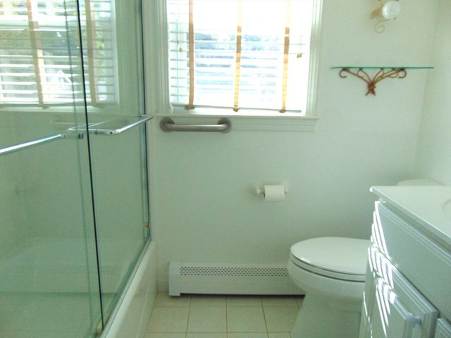 225 Reingold Ave, Fitchburg, MA 01420