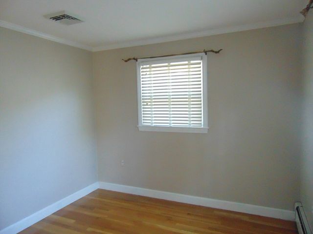 225 Reingold Ave, Fitchburg, MA 01420