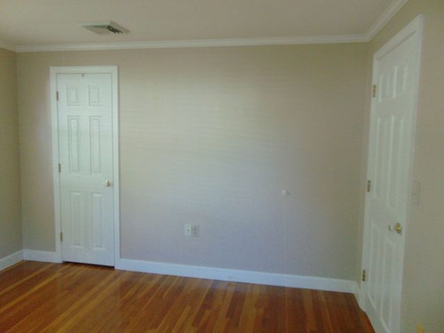 225 Reingold Ave, Fitchburg, MA 01420