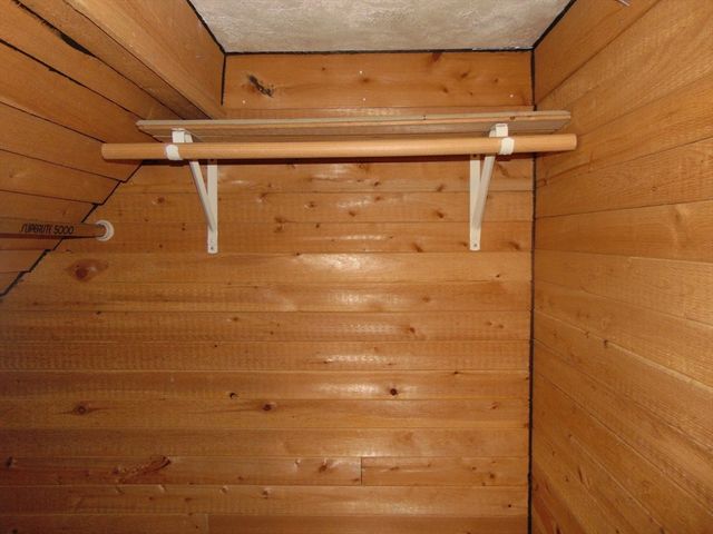 225 Reingold Ave, Fitchburg, MA 01420