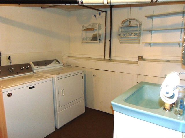 225 Reingold Ave, Fitchburg, MA 01420
