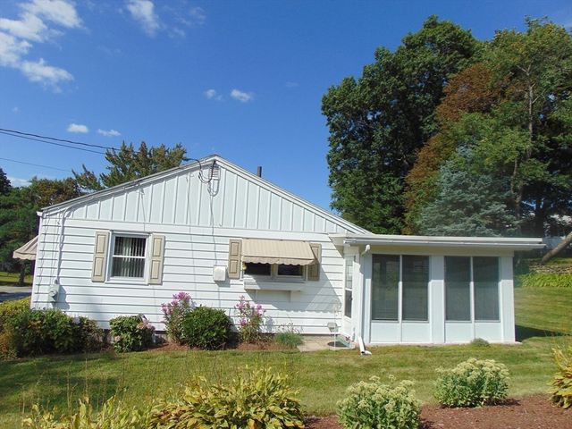 225 Reingold Ave, Fitchburg, MA 01420