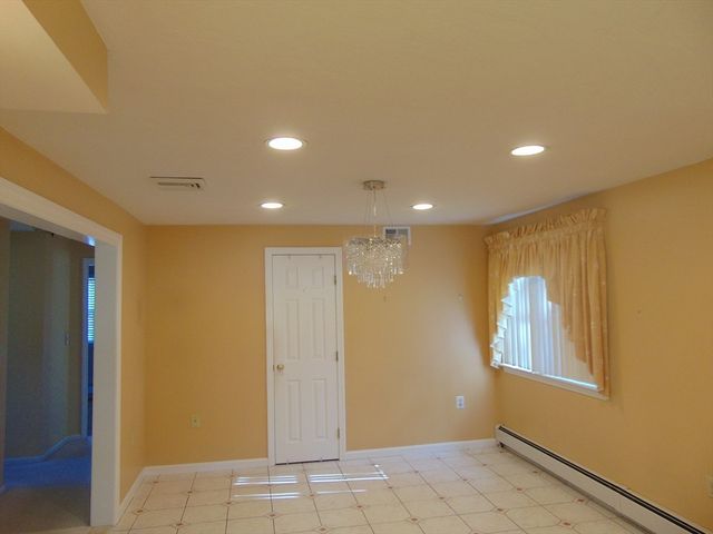 225 Reingold Ave, Fitchburg, MA 01420