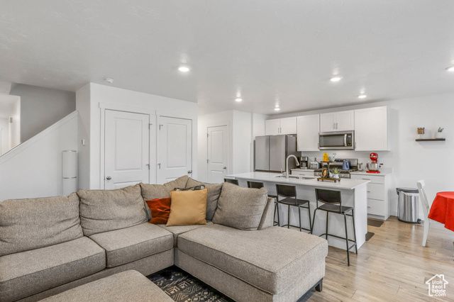 1847 E EAGLE VIEW LN, Eagle Mountain, UT 84005