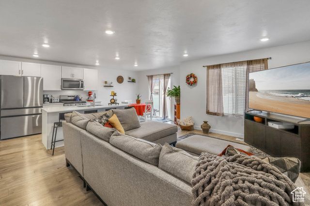 1847 E EAGLE VIEW LN, Eagle Mountain, UT 84005