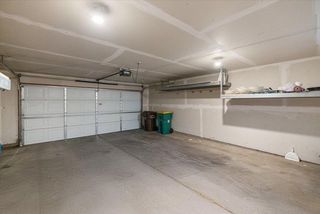 5604 100th Lane N, Brooklyn Park, MN 55443